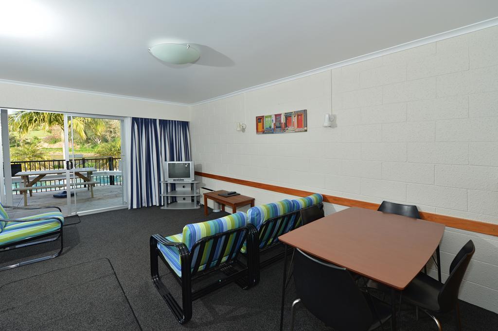 Acacia Lodge Motel Мангонуи Екстериор снимка