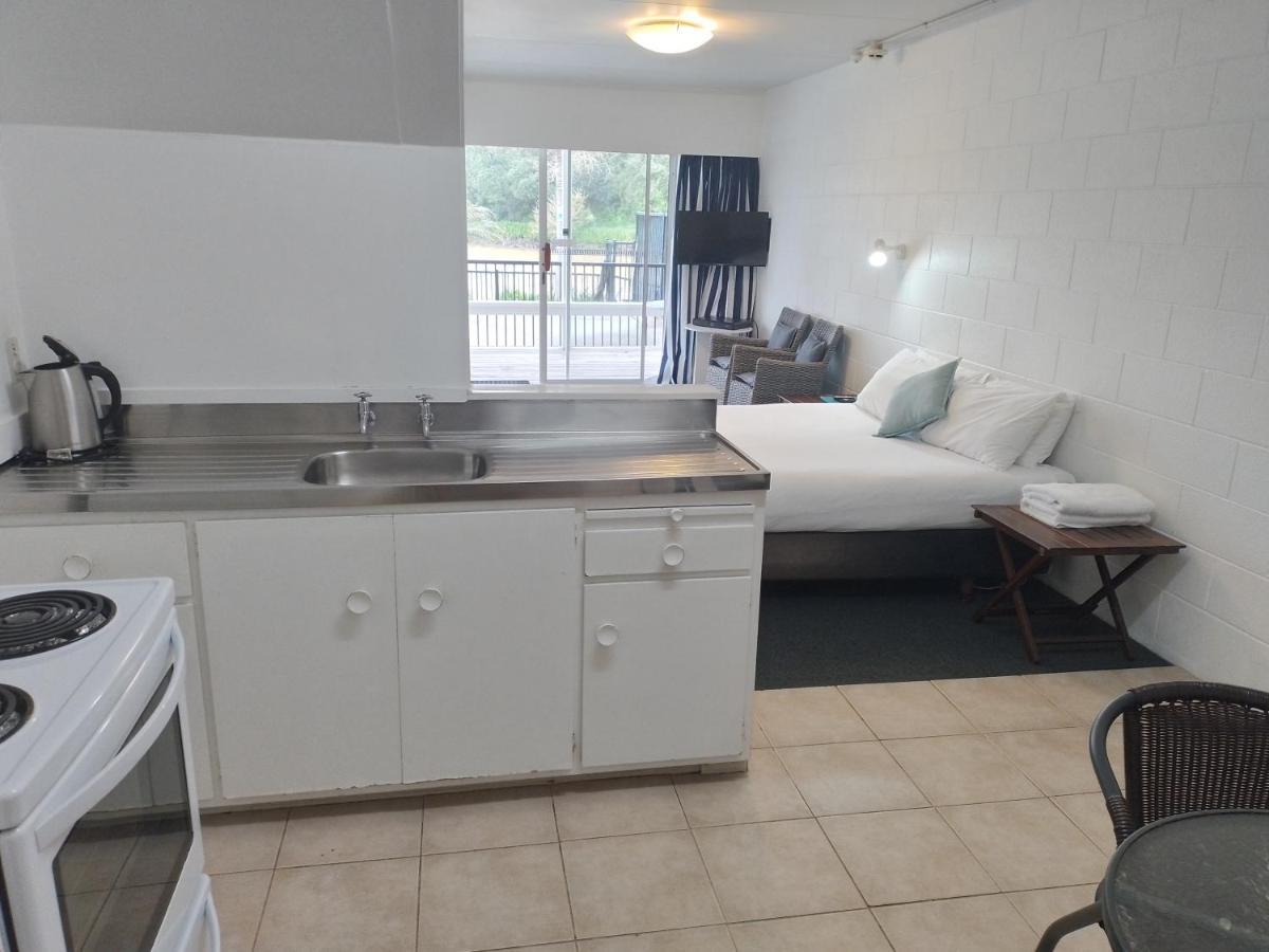 Acacia Lodge Motel Мангонуи Екстериор снимка
