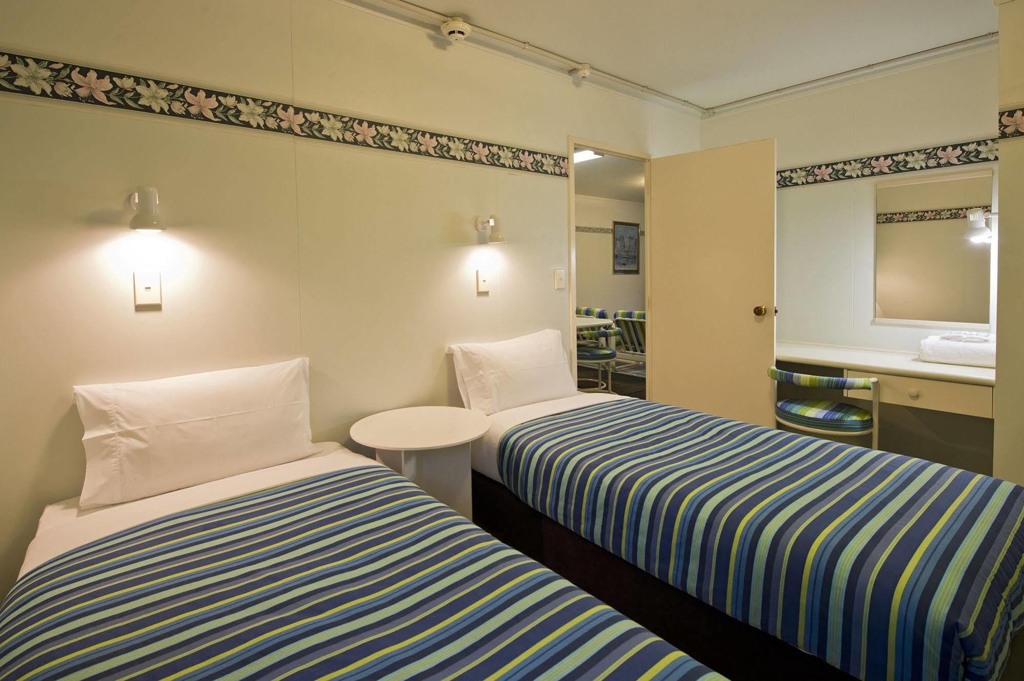 Acacia Lodge Motel Мангонуи Екстериор снимка